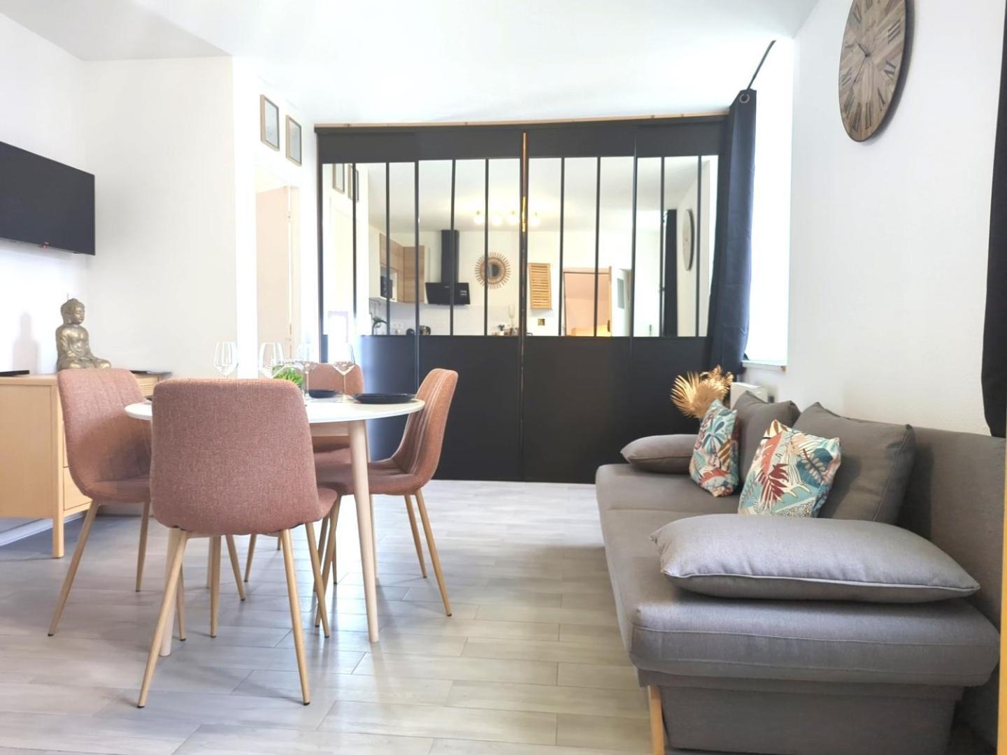Bel Appartement Meximieux Centre Ville 2 Chambres 外观 照片